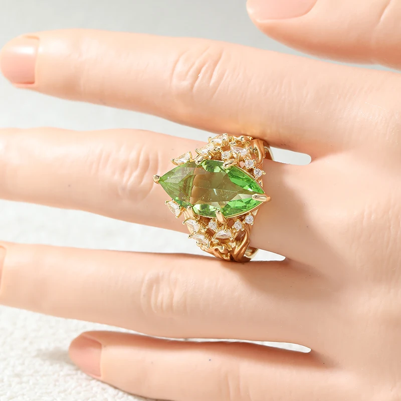 Elegant Inlaid White Green CZ Women's Ring Trendy Golden Color Hand Carving Daily Wear Party Jewelry Anniversary Gift