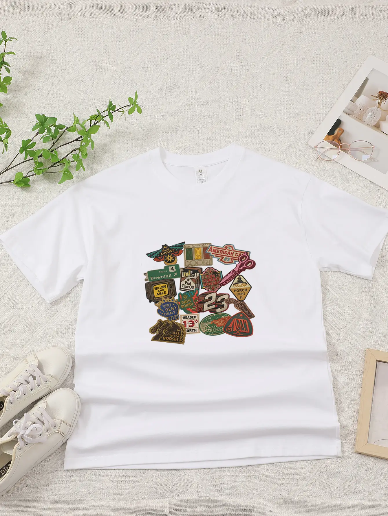 2026 Pure Cotton T-shirt  I'll Leave Porch Light on Comfortable Breathable High Quality The Divide Tour Gift  Women's T-shirt