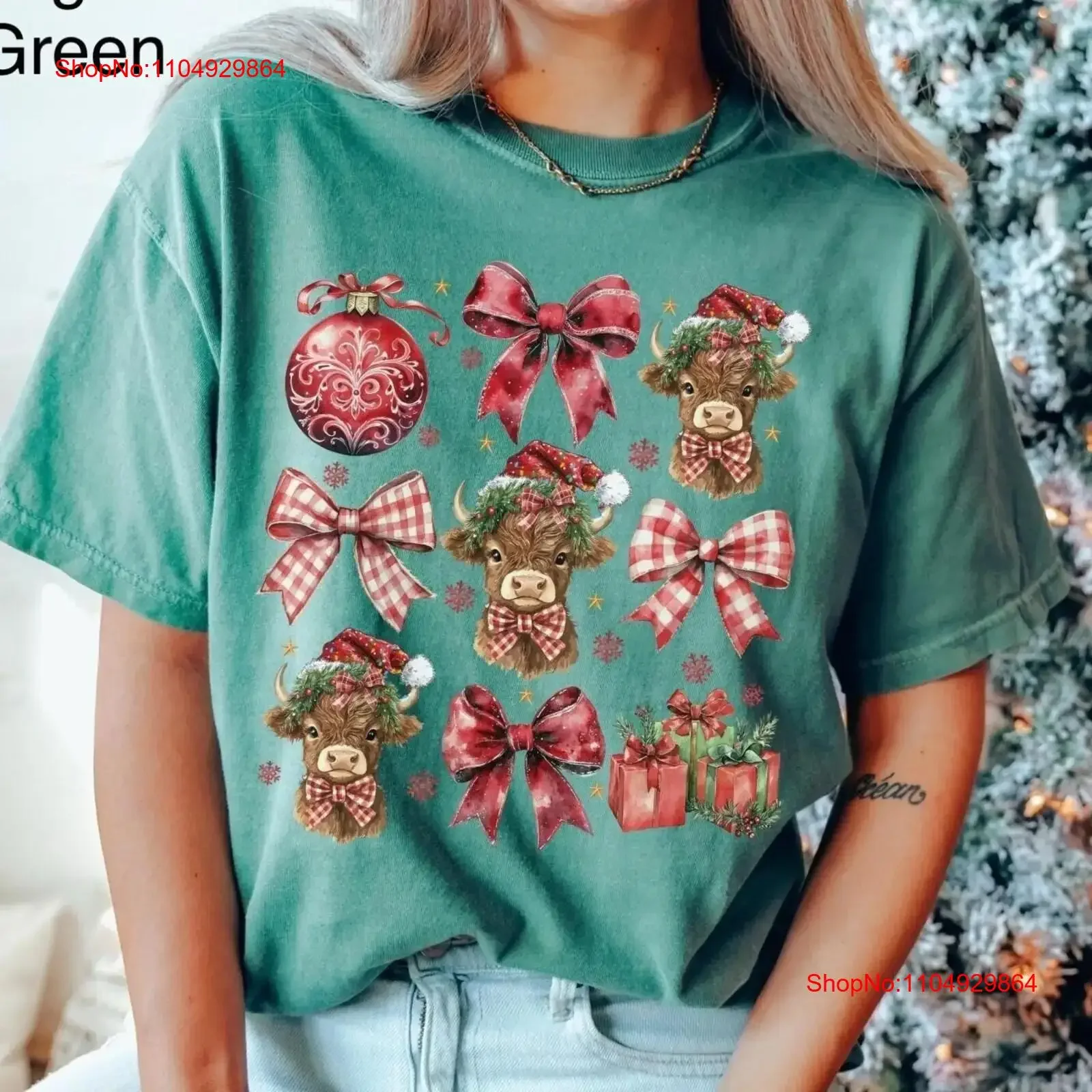 

Рождественская футболка Coquette Highland Cow, праздничная праздничная одежда для крупного рогатого скота, забавная фермерская животное, милая рождественская винтажная стираная одежда