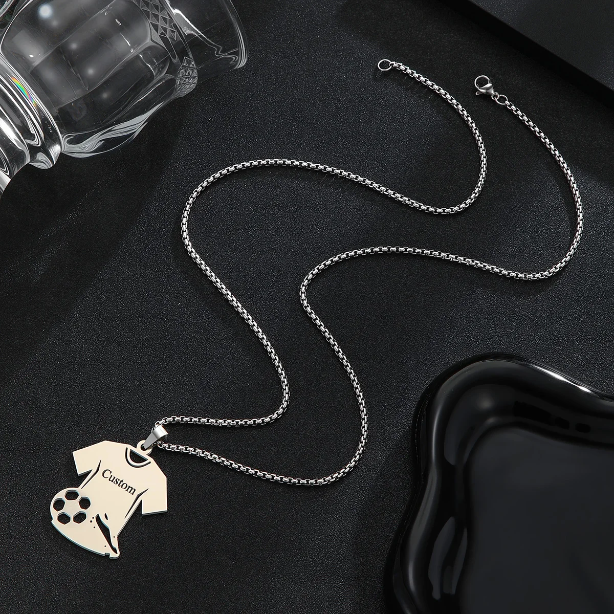 Kalung Liontin Jersey dan Sepa - Women Shoes Name ulasan dan harga