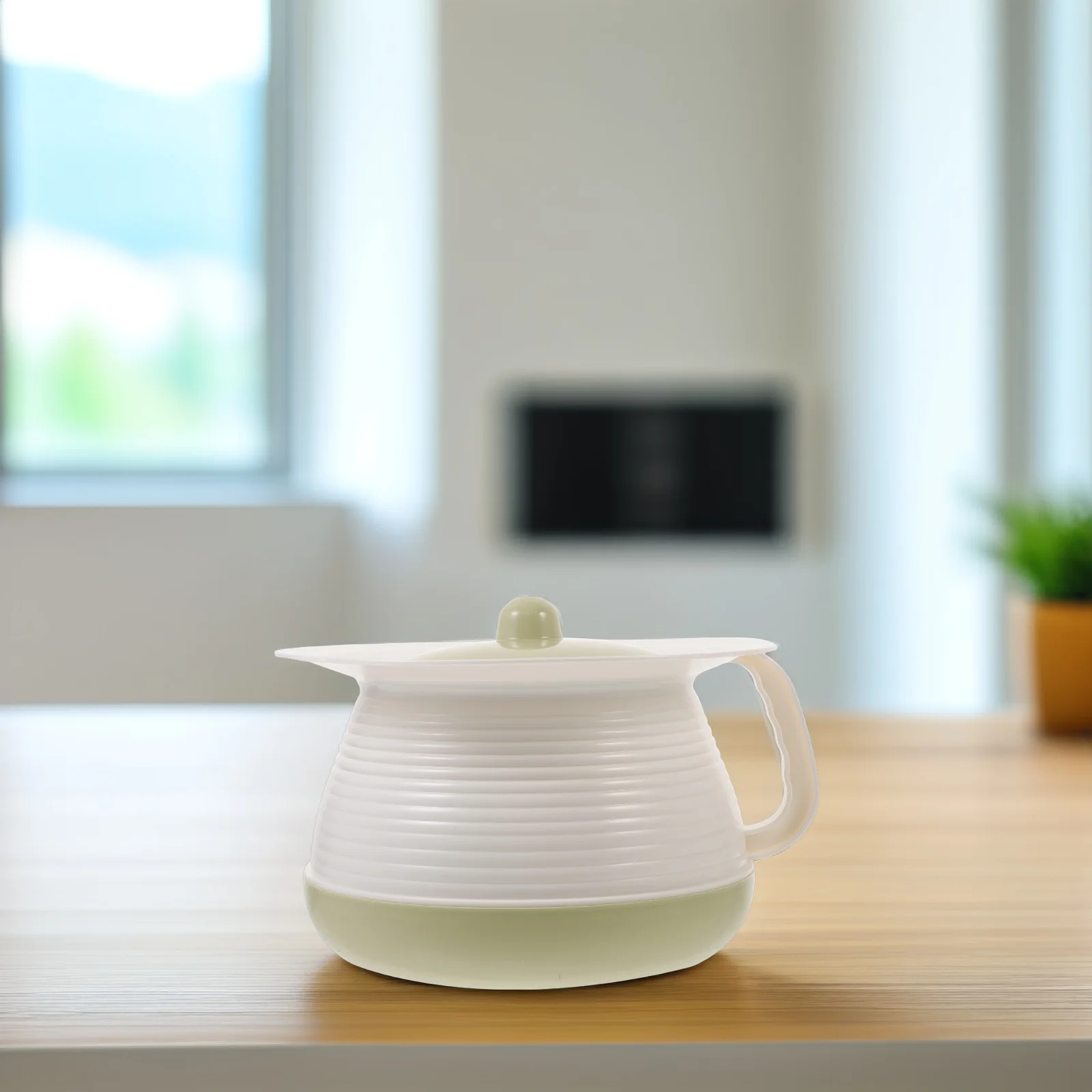 

Thickened Urine Pot Children Bedpan Adult Potty Lid Plastic Non Slip Base Portable Handle Hygienic Design Stable Use Urinal Pan