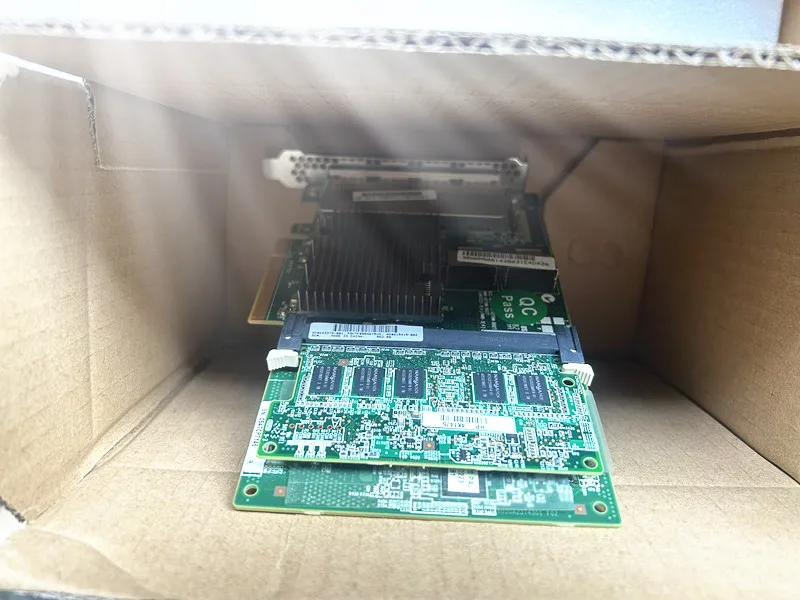 Original Smart Array P822 / 2GB FBWC 6GB SAS RAID Controller 615418-B21