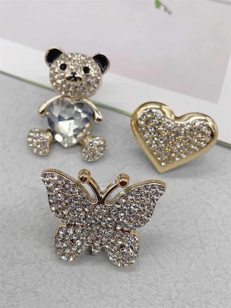 2PCS Schmetterling Bär Schnürsenkel Charms DIY Dekorationen Bling Pferd Schnürsenkel Schnalle Zubehör Abnehmbare Herzförmige Schuh Clips – Detail 4
