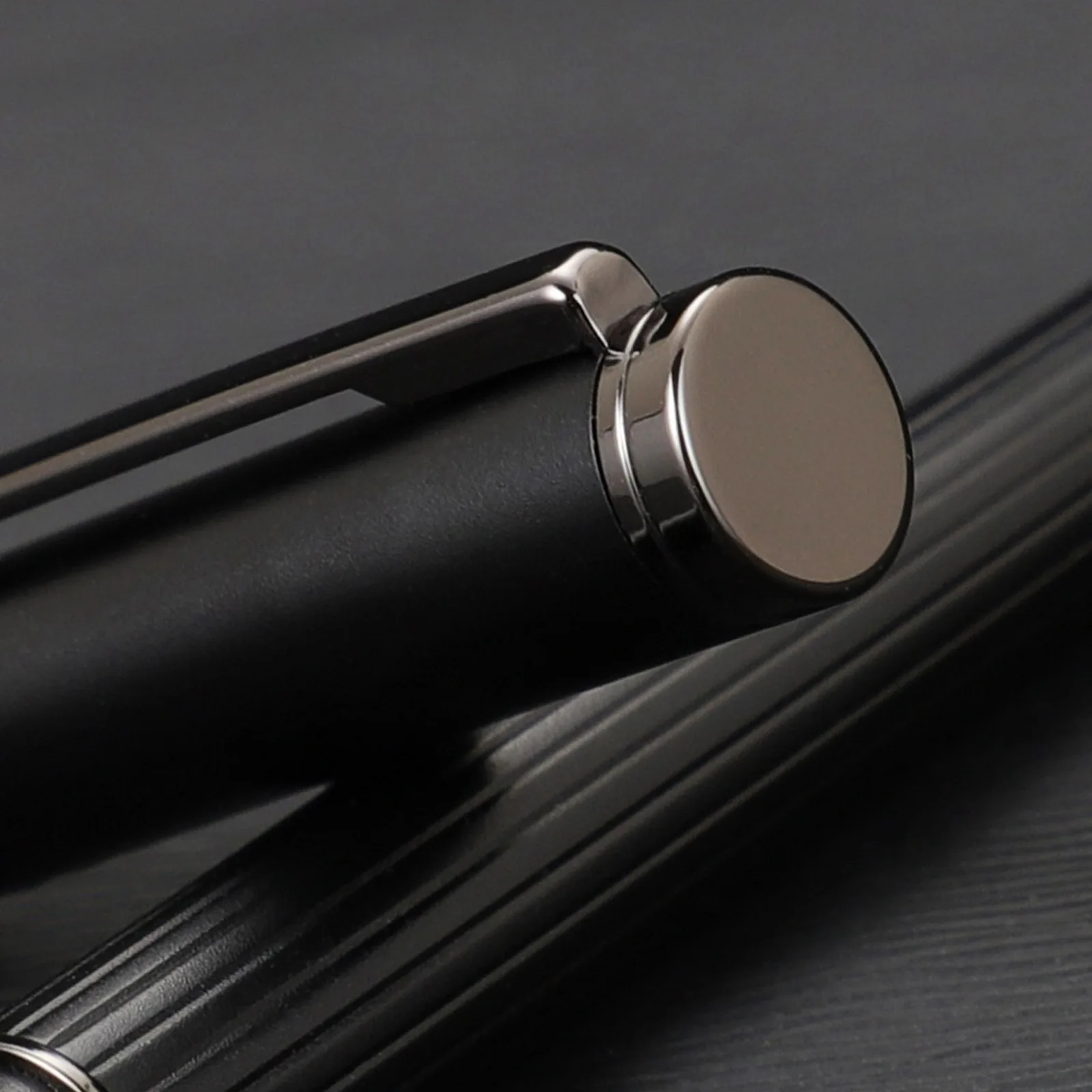 Imagem -02 - Jinhao Metal Fountain Pen Canetas de Tinta Arma Vermelha Cinza Elegante Preto Nib Papelaria Material Escolar 88 2023