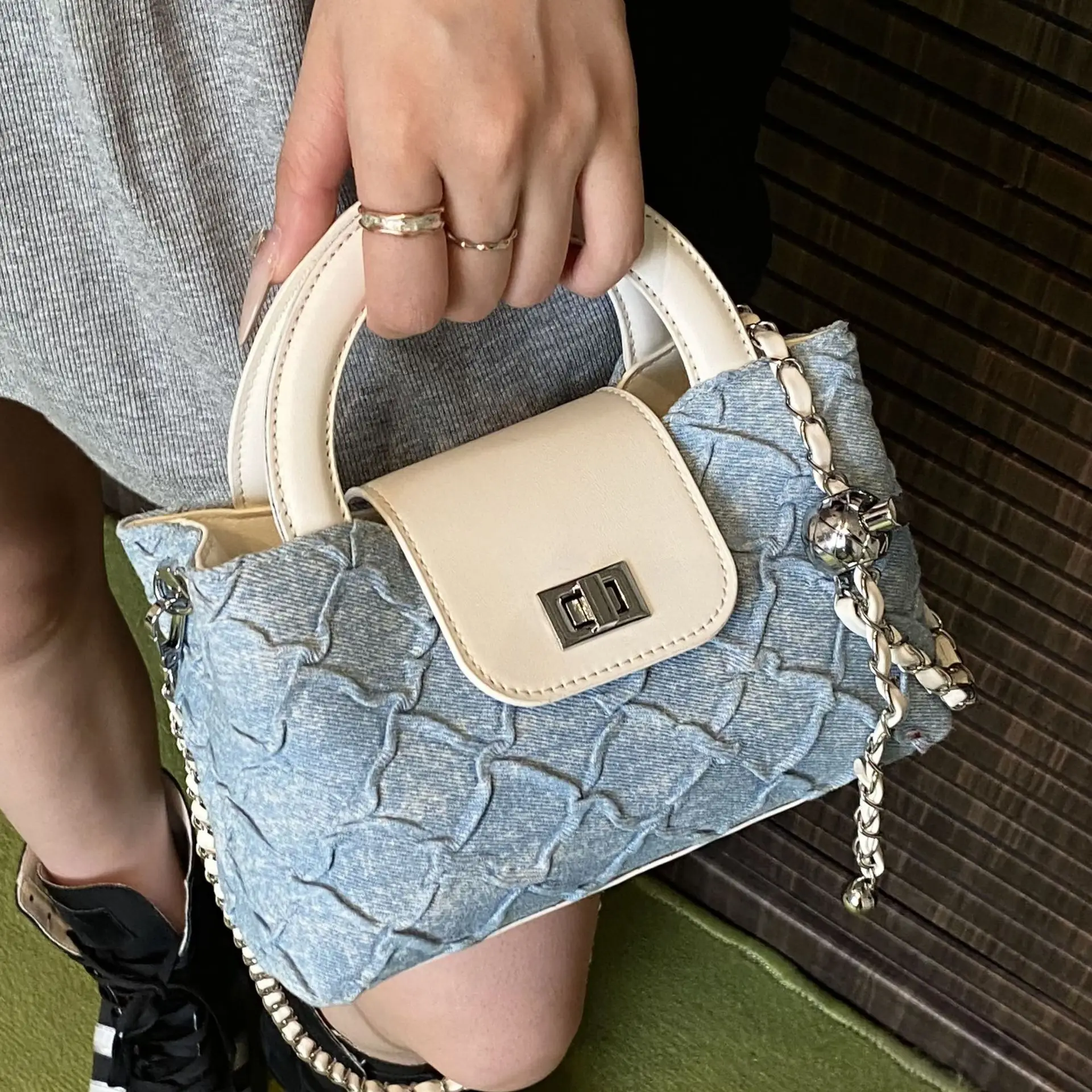 

Fashion Diamond Chain Handbag Women's 2025 New Niche Design Messenger Bag