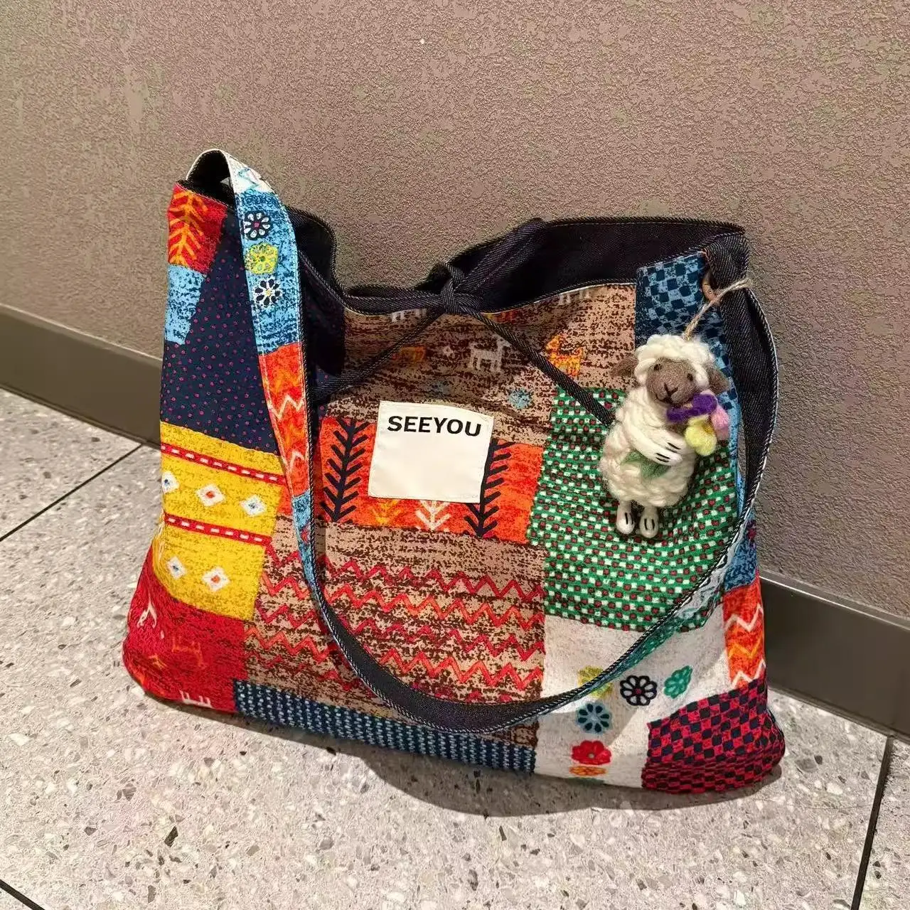 

Ретро-сумка-тоут из джинсовой ткани с пэчворком, двусторонняя, большая вместимость, этнический стиль, на одно плечо, модная женская сумка