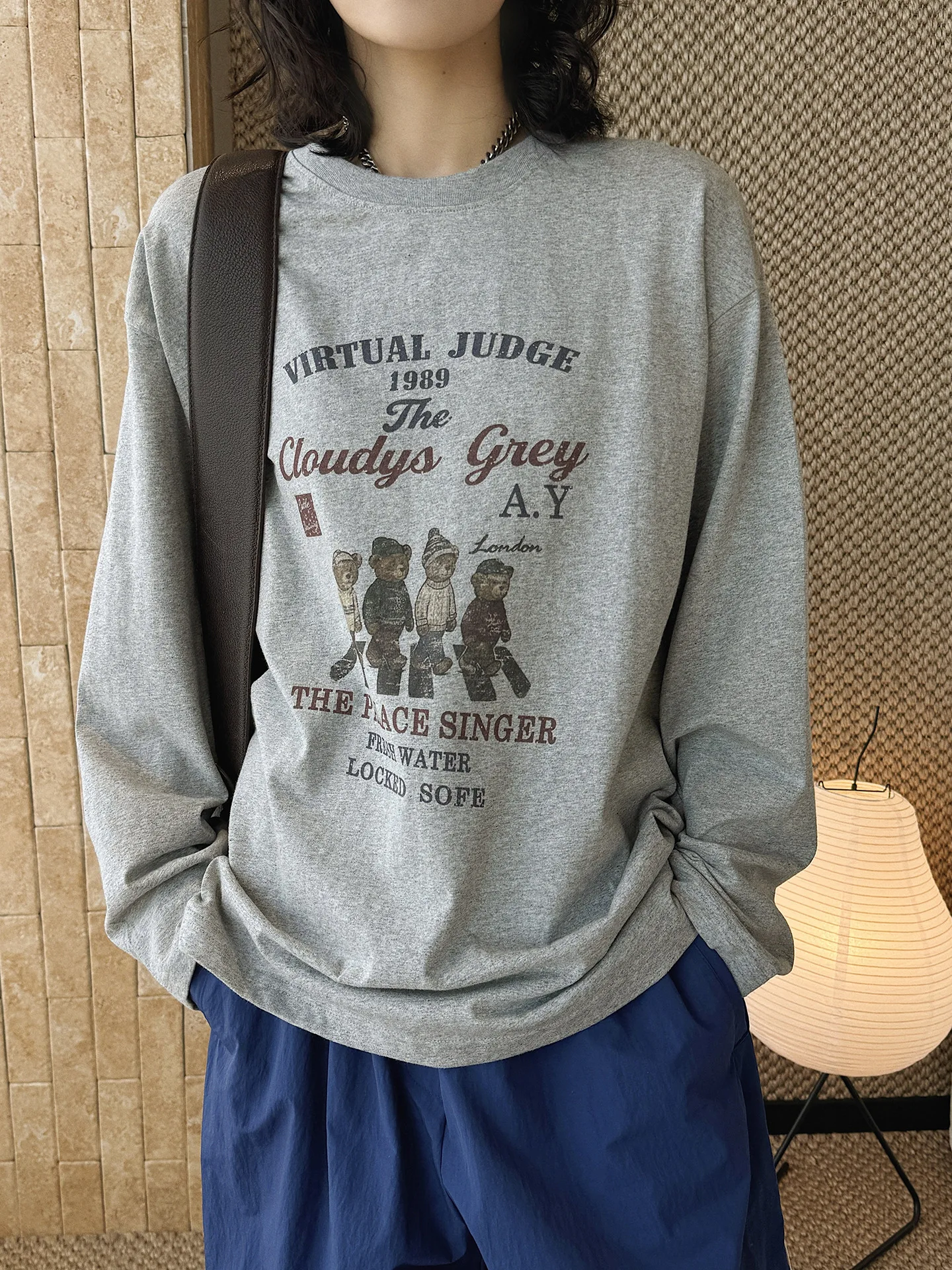 Spring new American retro teddy bear letter printed fun long sleeved T-shirt loose shoulder top for women