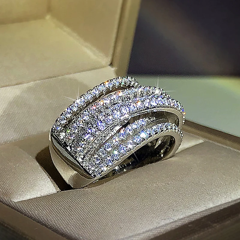 Huitan Silber Farbe Multi-Schicht Kreuz Ringe für Frauen Voll Gepflastert CZ Stein Mode, Verlobung, Hochzeit Bands Zubehör Schmuck