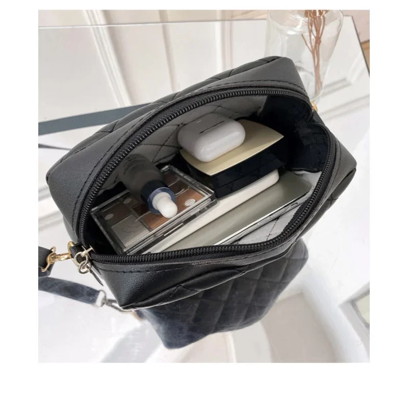 

2026 tassel women's small crossbody bag trend diamond grid embroidery camera women's shoulder bag fashion chain crossbody bag