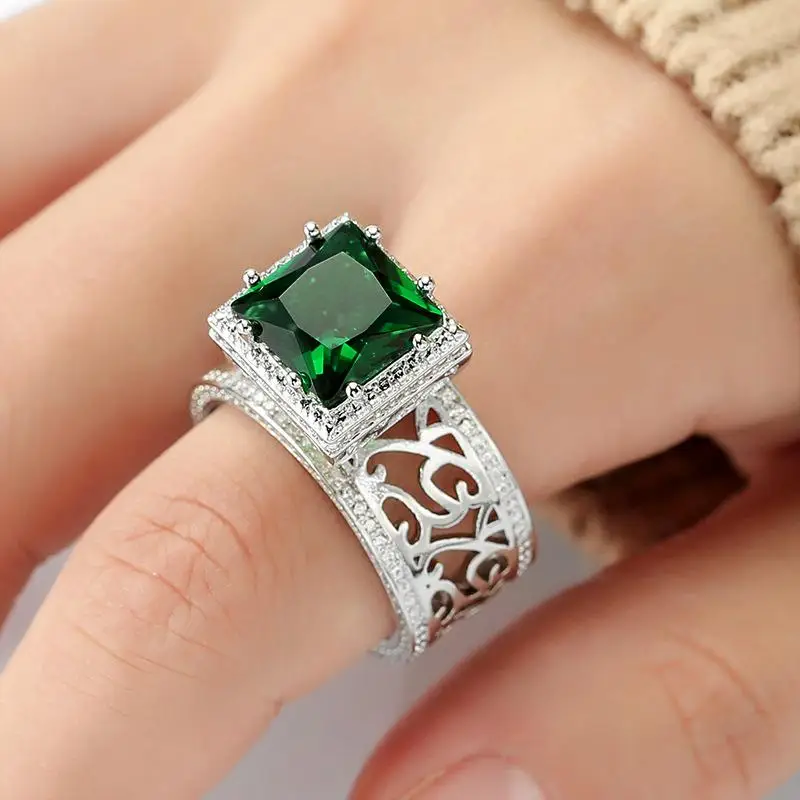 

ChuXi Heavy Industry Ring Women's Exaggerated Personality Ring Micro Embedded Zircon Design Sense Copper T0510 Fashion Jewelry
