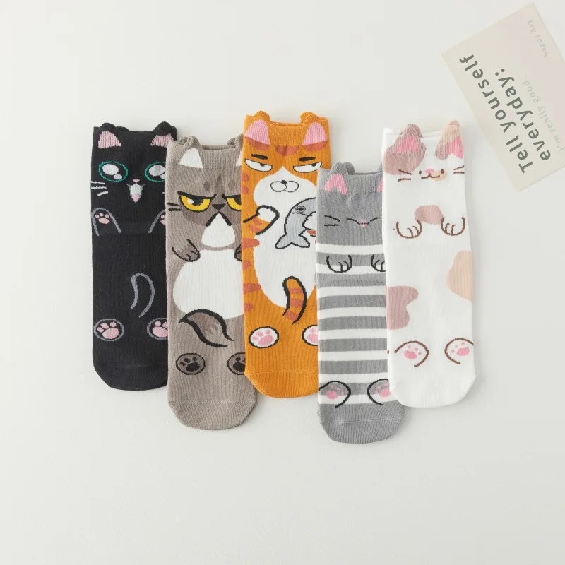 

25 Pattern Korea Cartoon Lovely Cats Socks For Women Funny Skateboard Casual Cotton Hipster Girls Dress Sox Gift Spring Summer