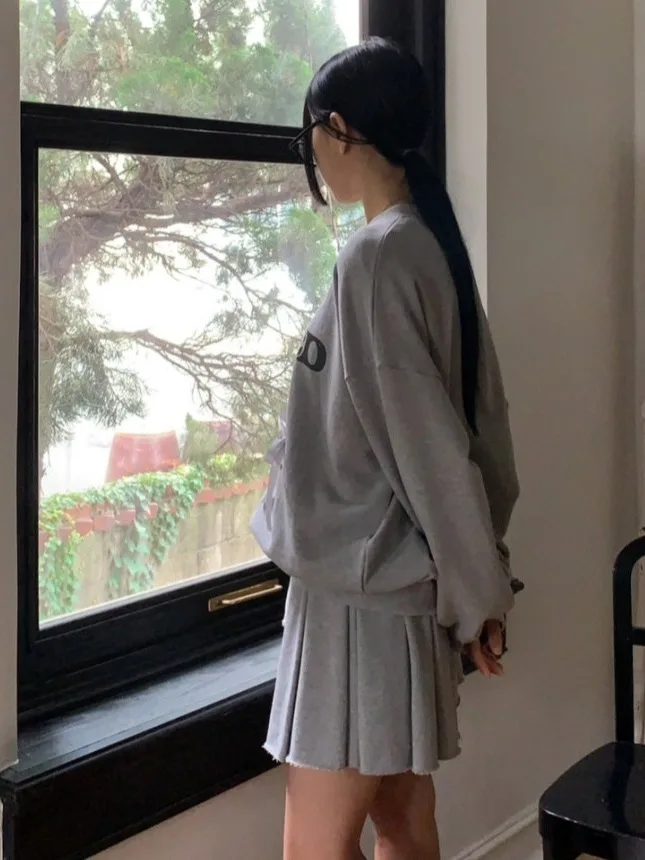 

Faionable Sweet Knot Letter Print round Ne Sweatirt And f Skirt Set for Girls Autumn Season Clothing