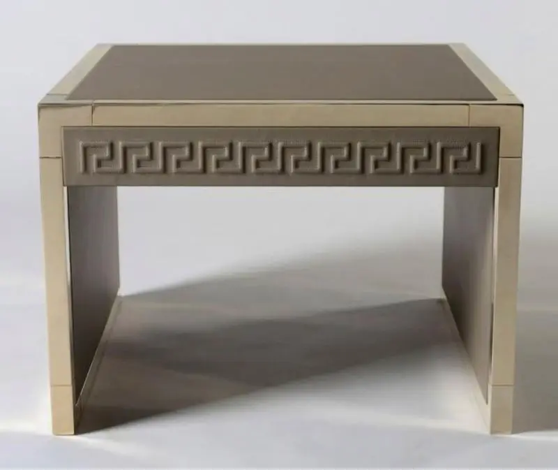 โต๊ะข้างเตียง เฟอร์นิเจอร์ โต๊ะข้างเตียงในห้องนอน