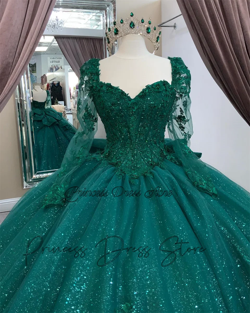 Elegance Emerald Green Sweet 16 Ball Gown Quinceañera Dresses Long sleeve Beaded Sequins Crystals Appliques Vestido De 15 Anos