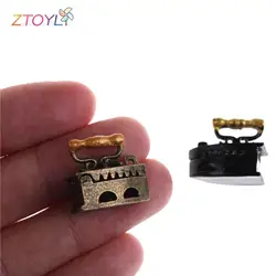 Hot Sale Mini Dollhouse Miniature 1:12 Toy Vintage Metal Black Iron Clothes Tool Urniture Toys Accessories