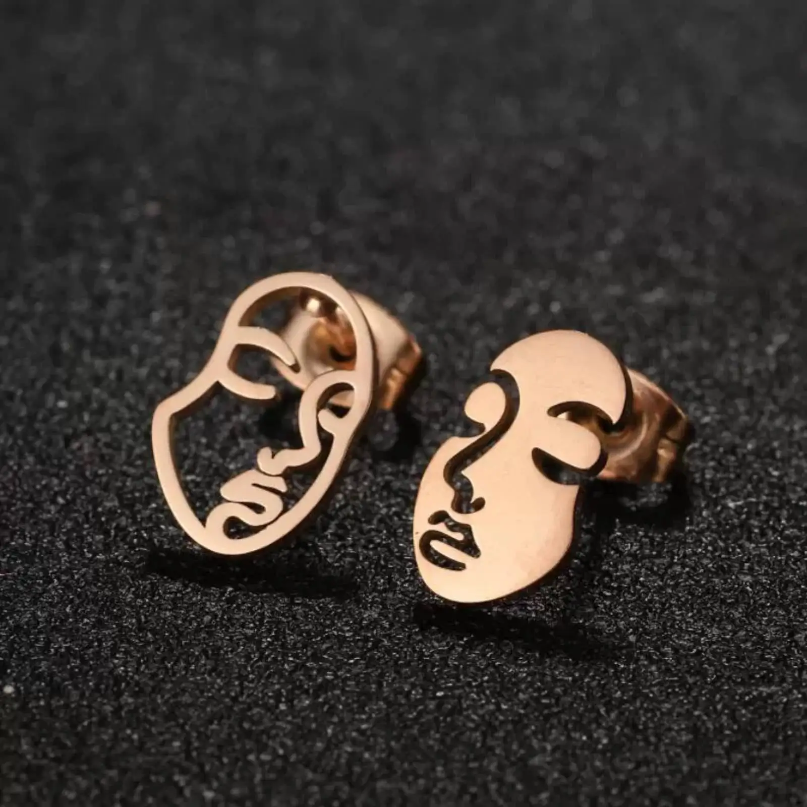 Künstlerische abstrakte Gesichts-Ohrstecker für Frauen und Mädchen, Edelstahl-Schmuck, Geschenk – Detail 3