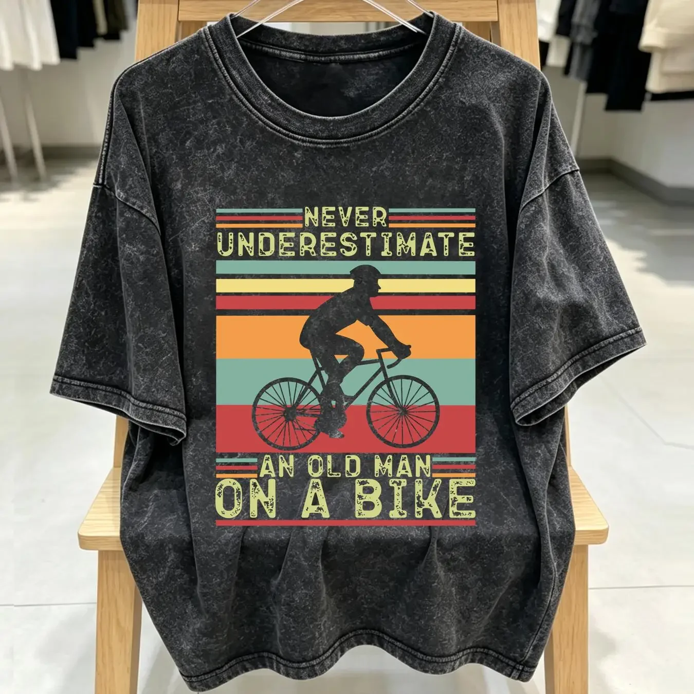 washed T Shirt Never Underestimate An Old Man On A Bike Cycling For Men Dad Grandpa Father's Day Gi vintage Washed Breathable