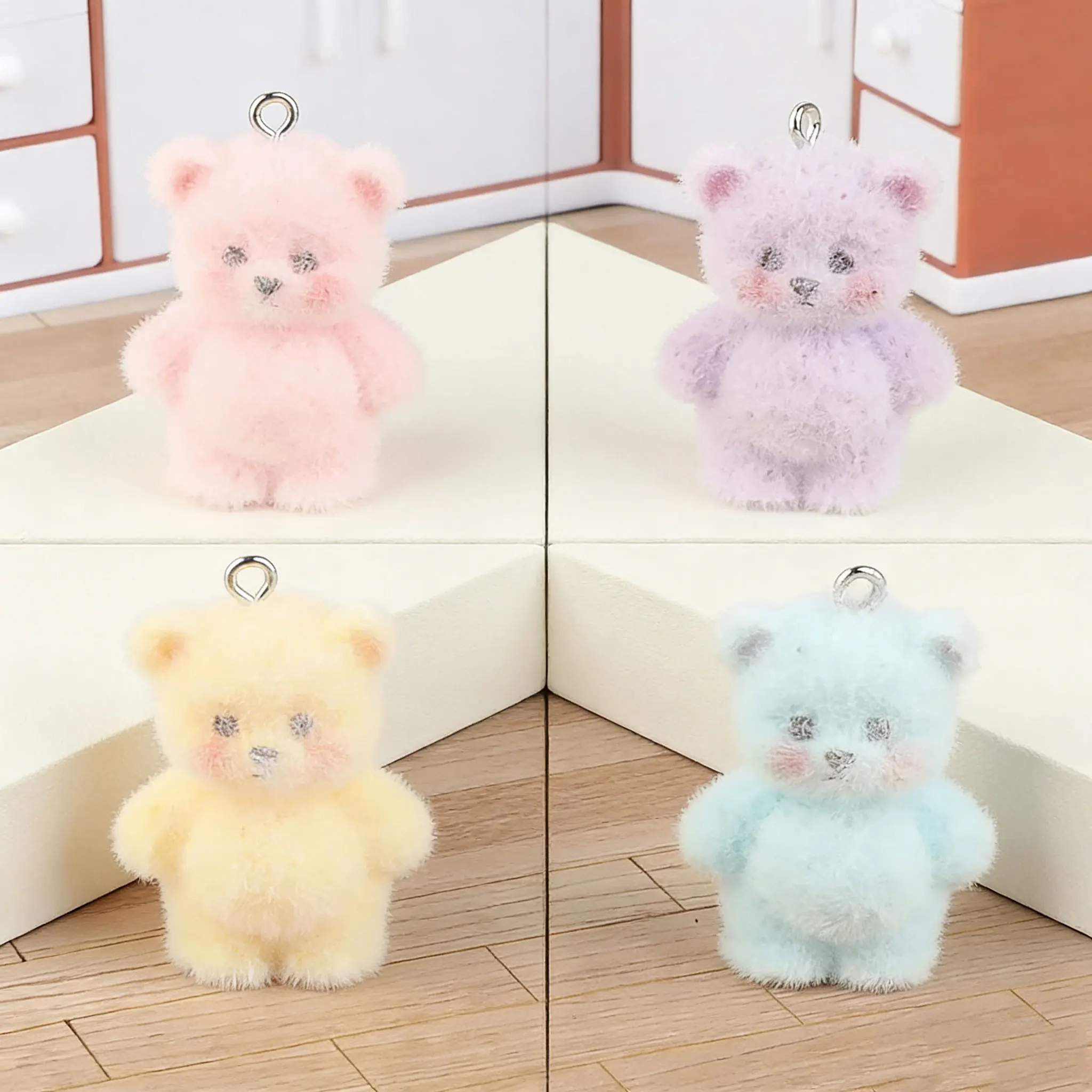 DW62 2pcs Candy Color 3D Flocking Little Bear Cartoon Exquisite Charm Resin Animal Bag Keychain DIY Crafts Jewelry Accessories