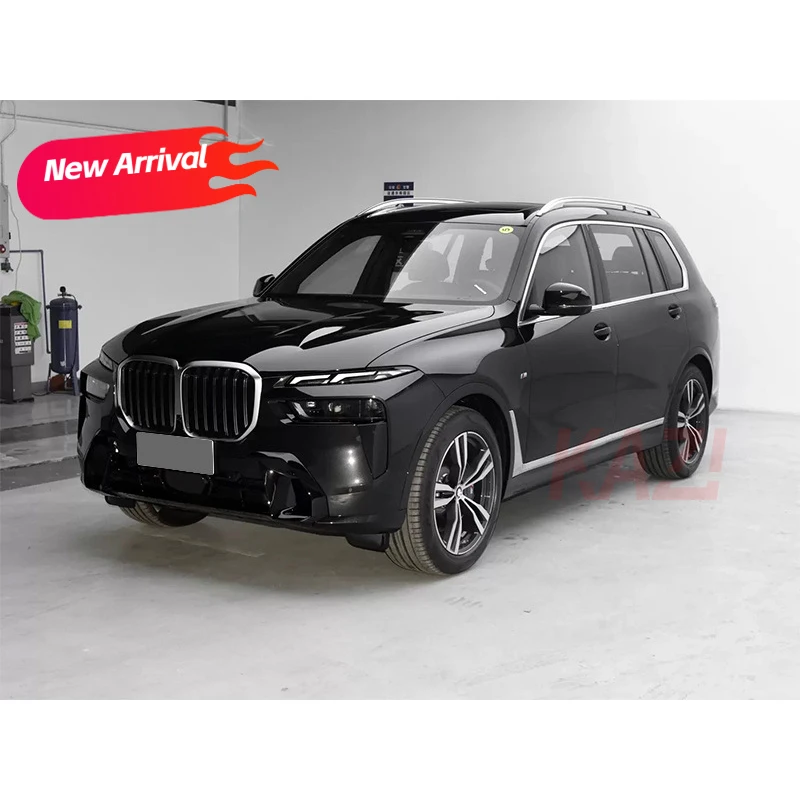 

Комплект обвеса M Style для BMW X7 G07 2023-2024: передний и задний бамперы, боковые пороги, M Sport Facelift