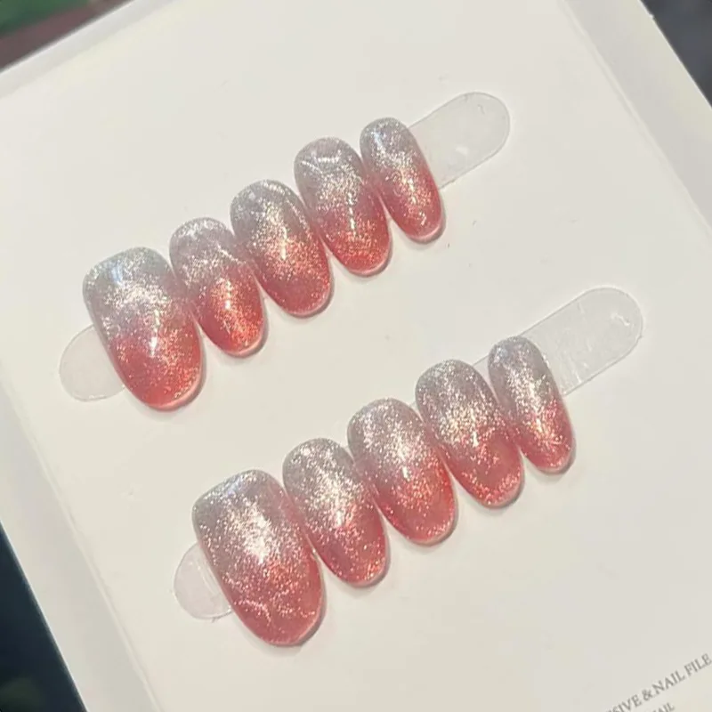 10 ชิ้นประกายแวววาวทำด้วยมือกดบนเล็บพลอยสีแดงการไล่ระดับสีคลื่นน้ำแมวตาตาเล็บปลอมที่ถอดออกได้