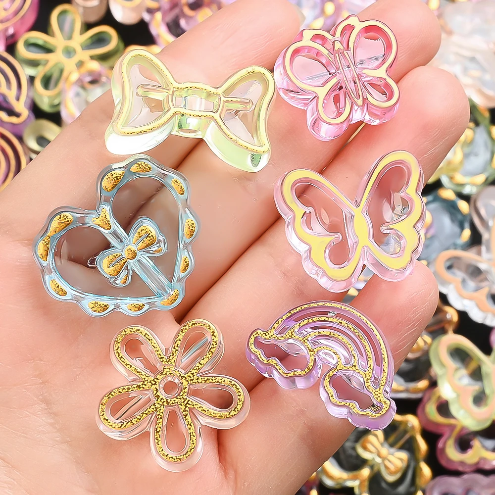 20 Stück goldfarben verzierte transparente Acrylperlen in Schmetterlings-, Herz- und Blumenform als Abstandshalterperlen für die Schmuckherstellung, DIY-Armbänder und Halsketten – Detail 2