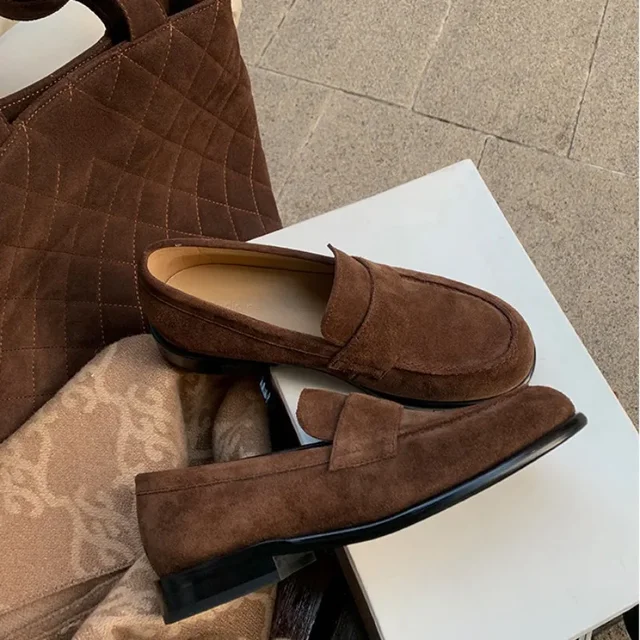Buty retro damskie mokasyny skórzane buty damskie Sapatos Femininos Sepatu Wanita Kulit Asli wsuwane okrągłe palce niskie buty dla kobiet