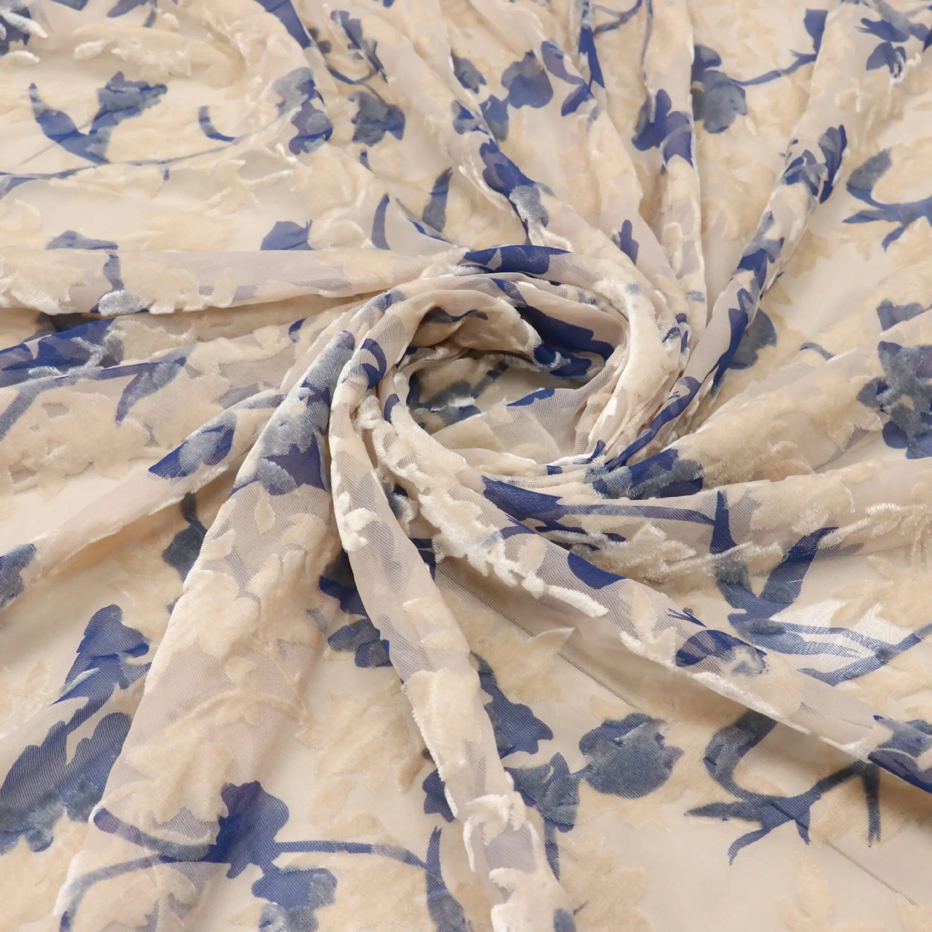 Patterned Nylon Velvet Designer Fabric with Printed Surface and 140 CM Width for Cheongsam Apparel and Creative Textile Projects