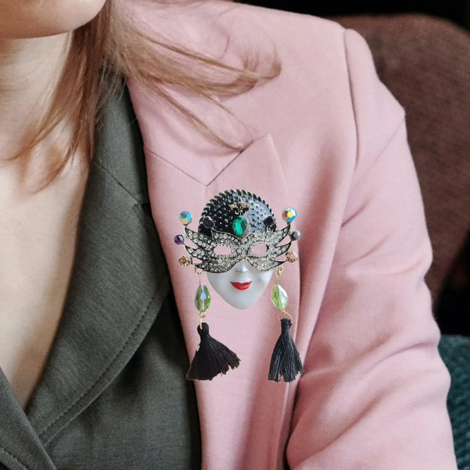 Chinoiserie Queen Mask Brooch Pin Creative Lapel Pin for Hat Tuxedo Shirts