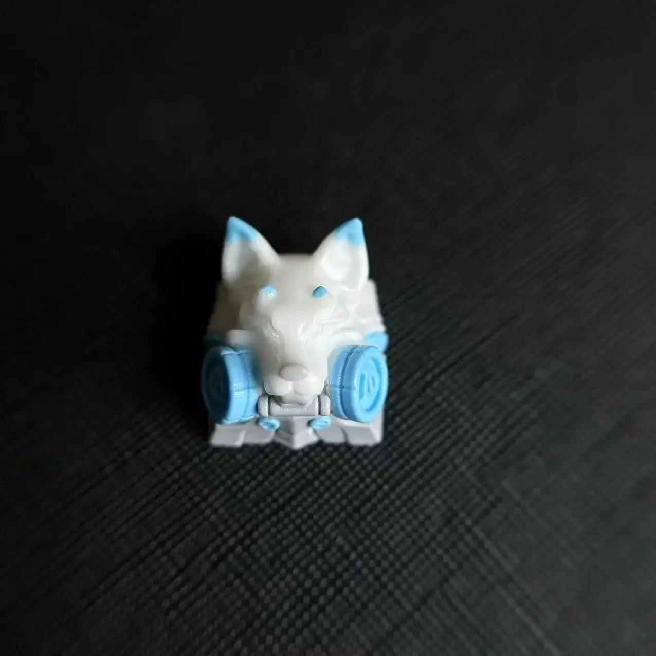 Fox resin personalized keycap handmade DIY mechanical keyboard magnetic axis keyboard esc keycap gift