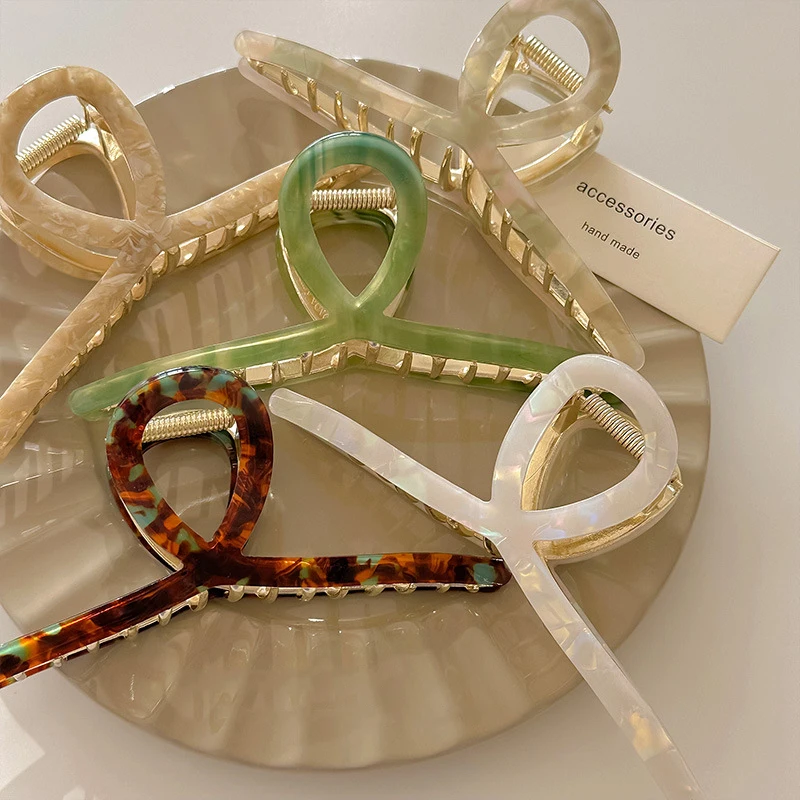 

1pc Metal Grab Clip, Women's Hair Clip, Large Shark Clip, Large Hair Volume, Fashionable Temperament, Hair Clip Headband