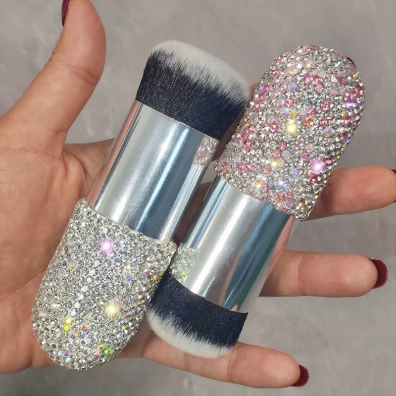 Nuevo brocha de base de acero inoxidable regordeta plateada, brocha de maquillaje Artificial sin diamantes, brocha para colorete, brocha resaltadora