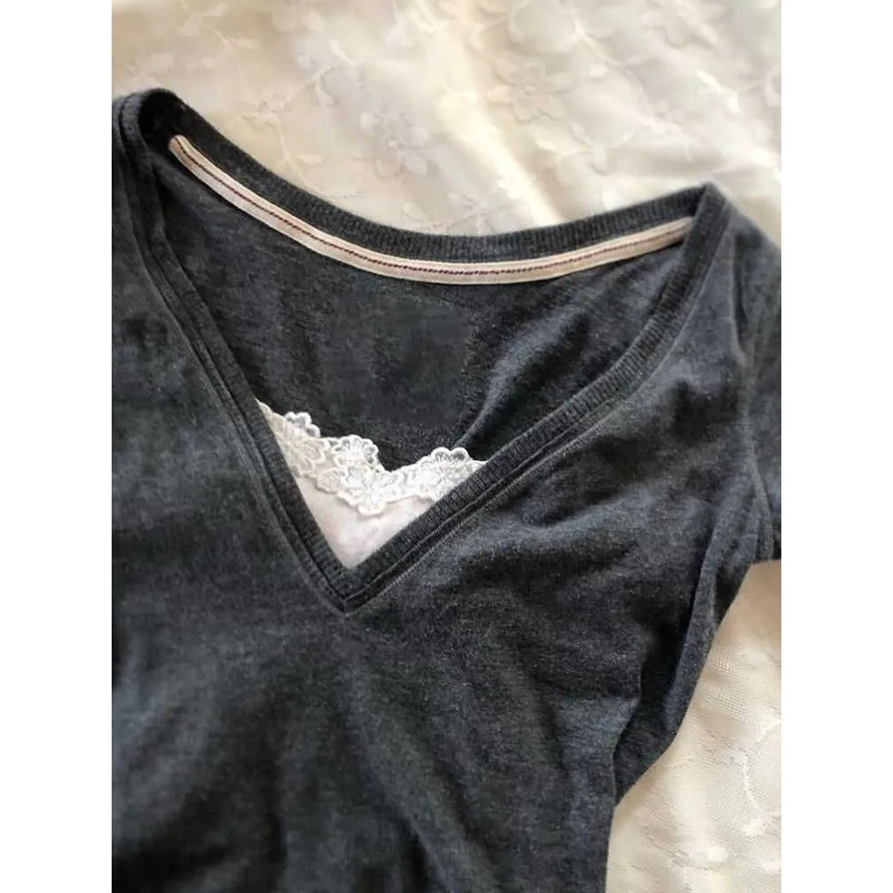 Y2k Crop Top Street Hottie T-shirts Street Hot Girl 2000s Clothes Sweet Slim Tees Harajuku Women's Fake Two Top Gothic Shirt Emo