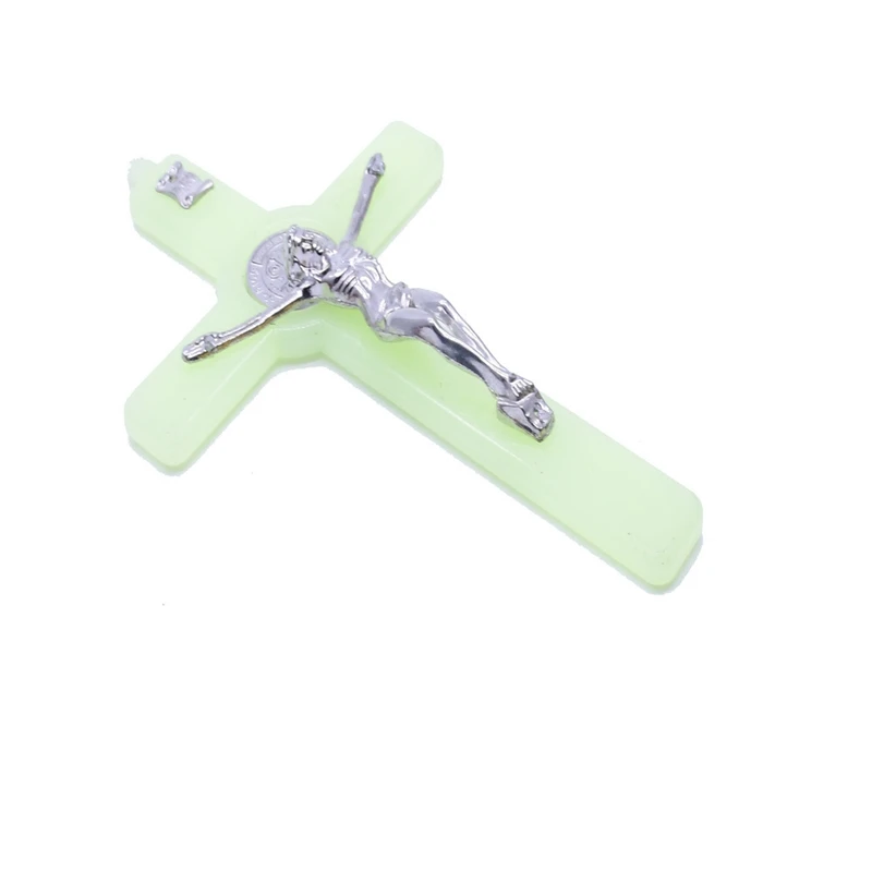 QIGO15.3*9.2cm Plastic Luminous Metal Cross Holding Prayer Pendant Accessories