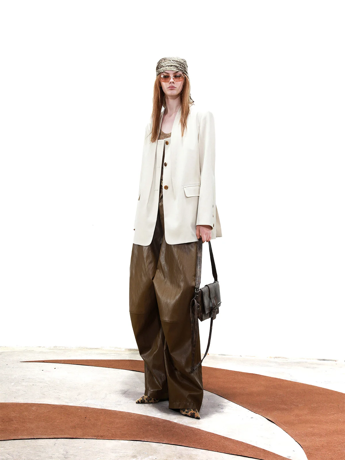 

NORTH NODE Ele ex Jaet Original Design Loose Fit Long Sve Single Button Closure Pure Color Spring Collection