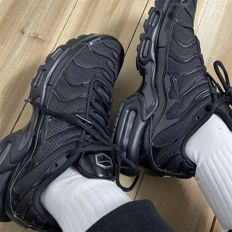 Nike Original Air Max Plus TN Men's Low Top Running Shoes Retro Shock Absorption Comfortable Casual Sneakers Black