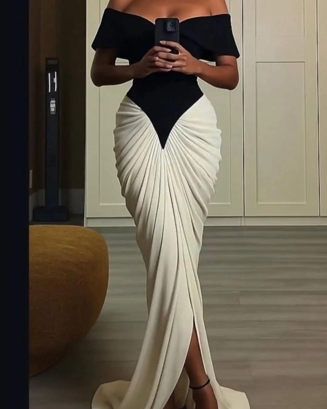 Cor bloqueando cetim plissado maxi vestido feminino moda manga curta fora do ombro cintura cinching vestidos finos senhora 2025 vestido de festa