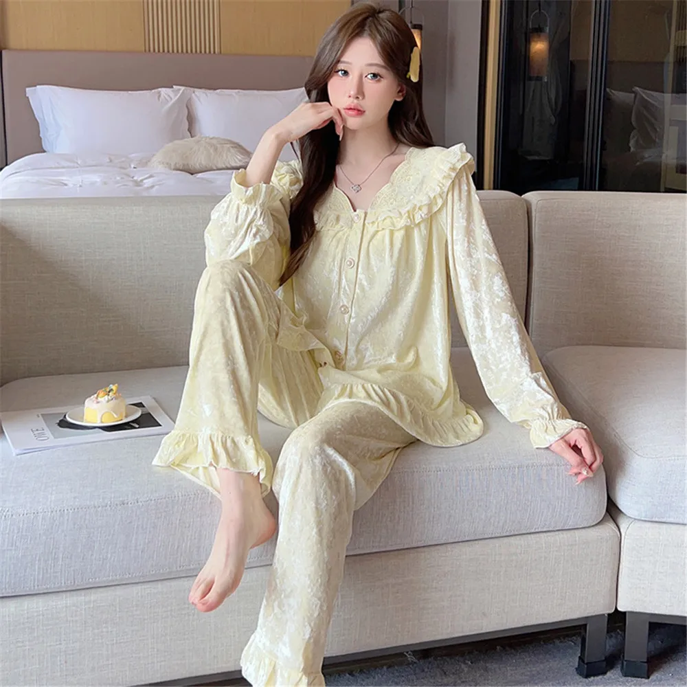 Autumn Velvet Pajamas Set Long Sleeve Shirt Trouser Suits Sexy Lace Trim V-Neck Sleepwear Loose Casual Home Wear Loungewear