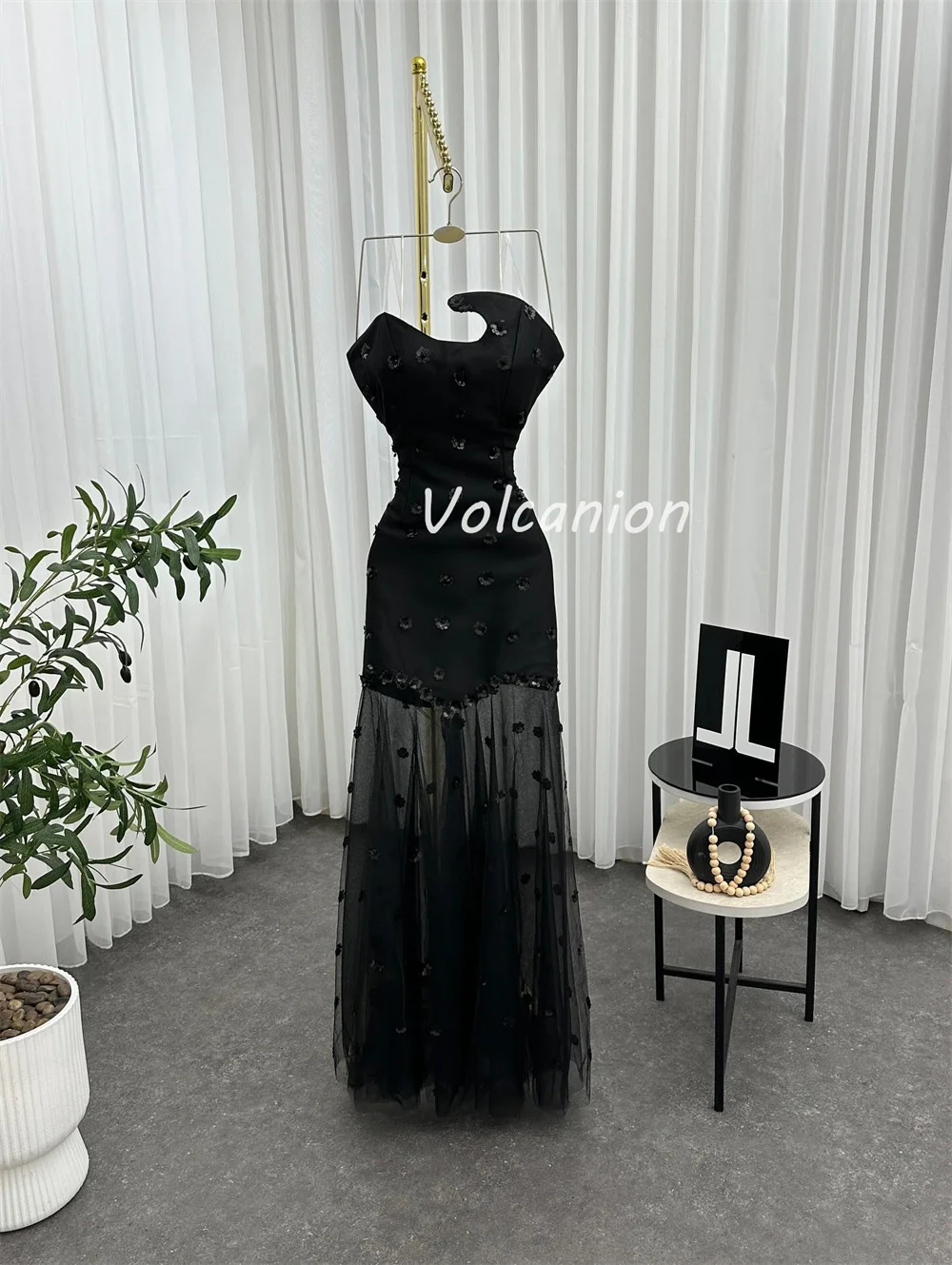 Robes longues droites sans bretelles, Jersey complexe personnalisé, strass, fleurs faites à la main, perles, robes d'occasion sur mesure