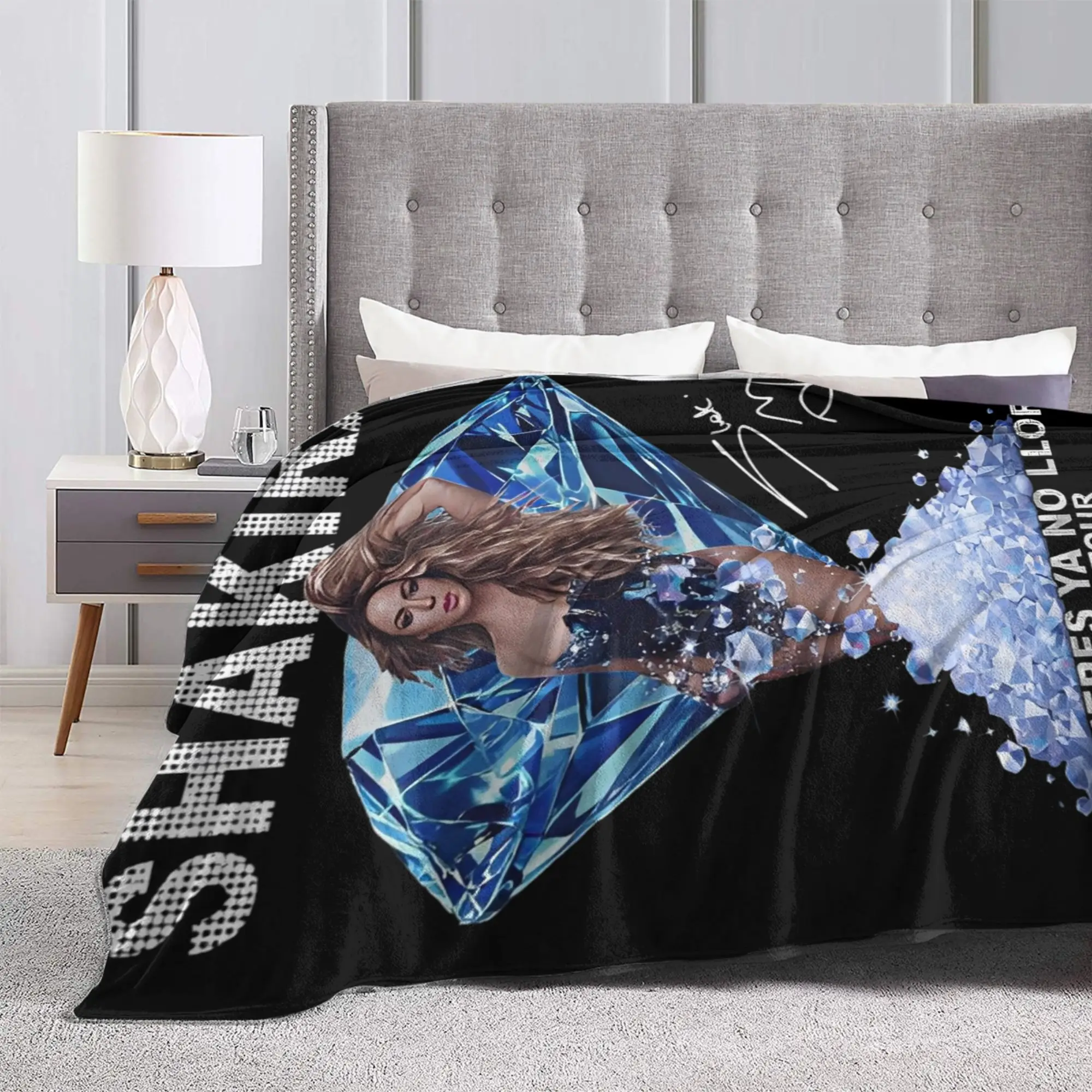 Shakiras Las Mujeres Ya No Lloran World Tour Flannel Throw Blankets  Blankets for Bedding Office Lightweight Thin Bed Rug