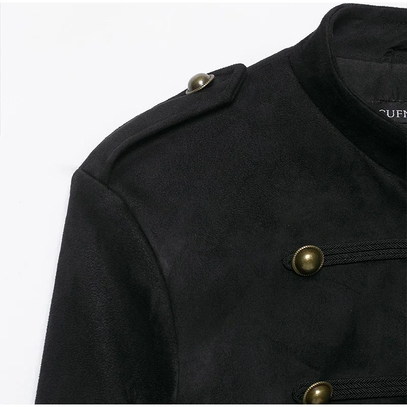 Damenjacke aus Wildleder-Optik mit Stehkragen, kurz geschnitten, mit Reißverschluss vorne, goldenen doppelten Zierknöpfen und Schulterklappen. – Detail 3