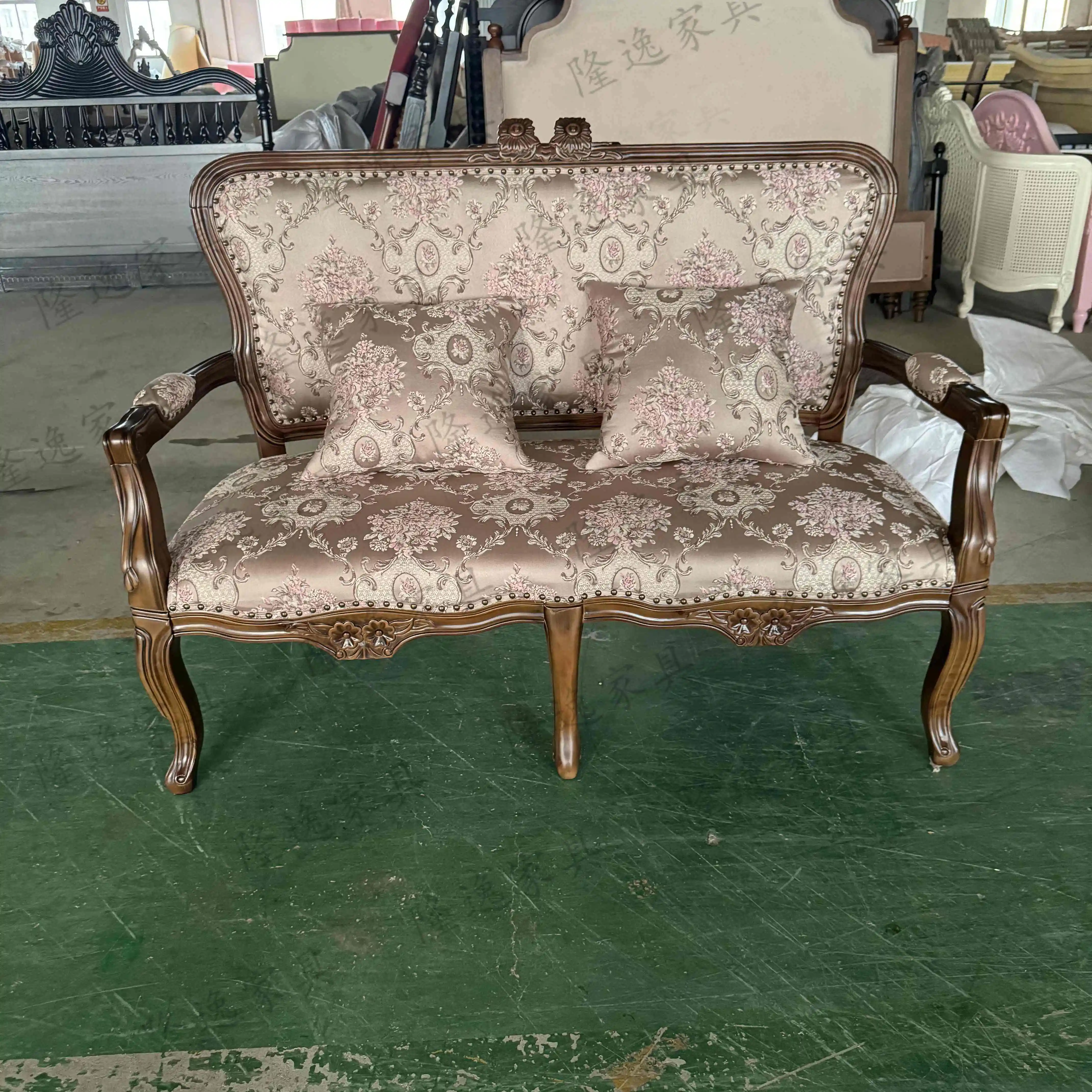LMM retro American sofa European and American big flower embroidery double sofa chair film and television photography sofa