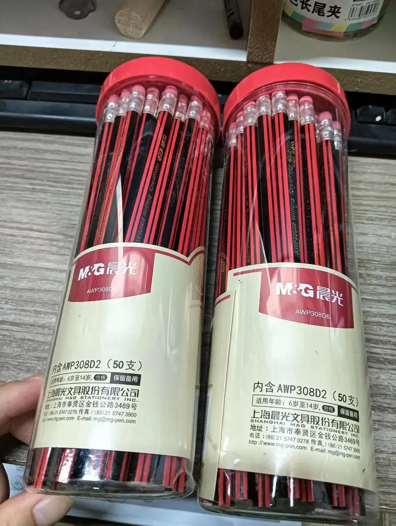 For Toyota RAV4 Car Scratch Repair Pen Paint Bright Pen Pearl White Paris Red Silver Surface Trace Repair Set Pearl White