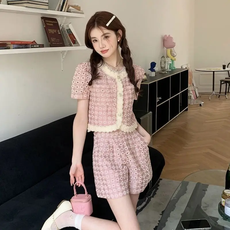 

Sweet Wind Two-Piece Small Fragrance Openwork Lace Top Shorts Women'S Summer New Western Style Suit