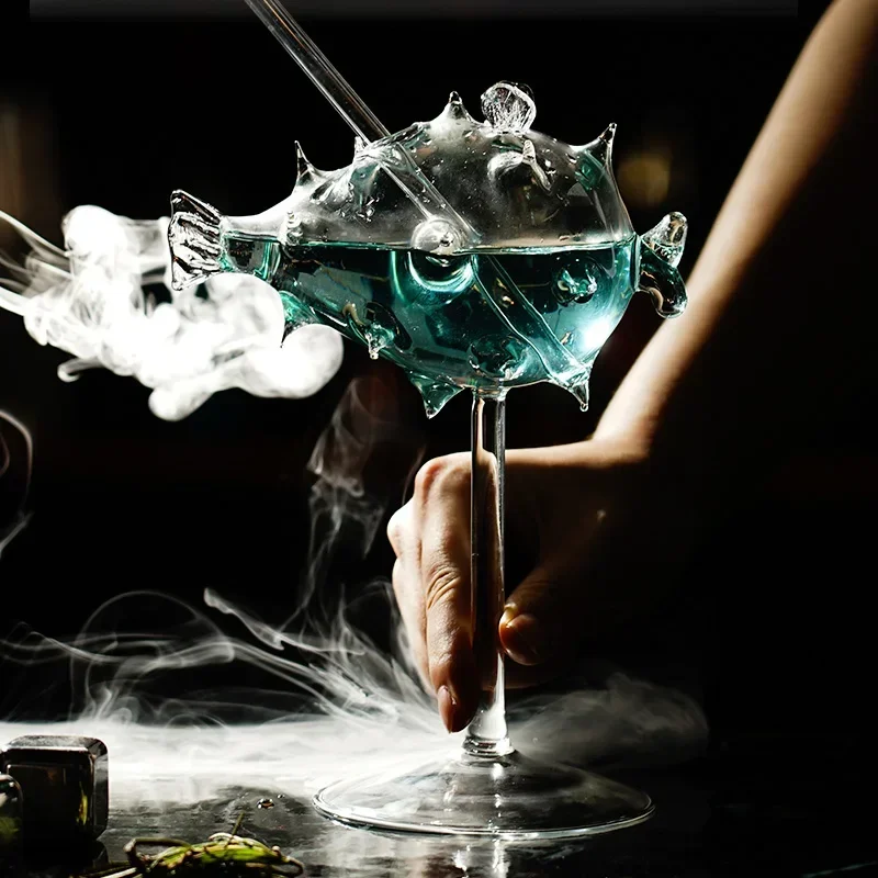 1pcs Cocktail Glass Porcupine Fish Shape Goblet Glass Thorn Fish-Shaped Cup Bar Ktv Nightclub Wedding Party Birthday Gift