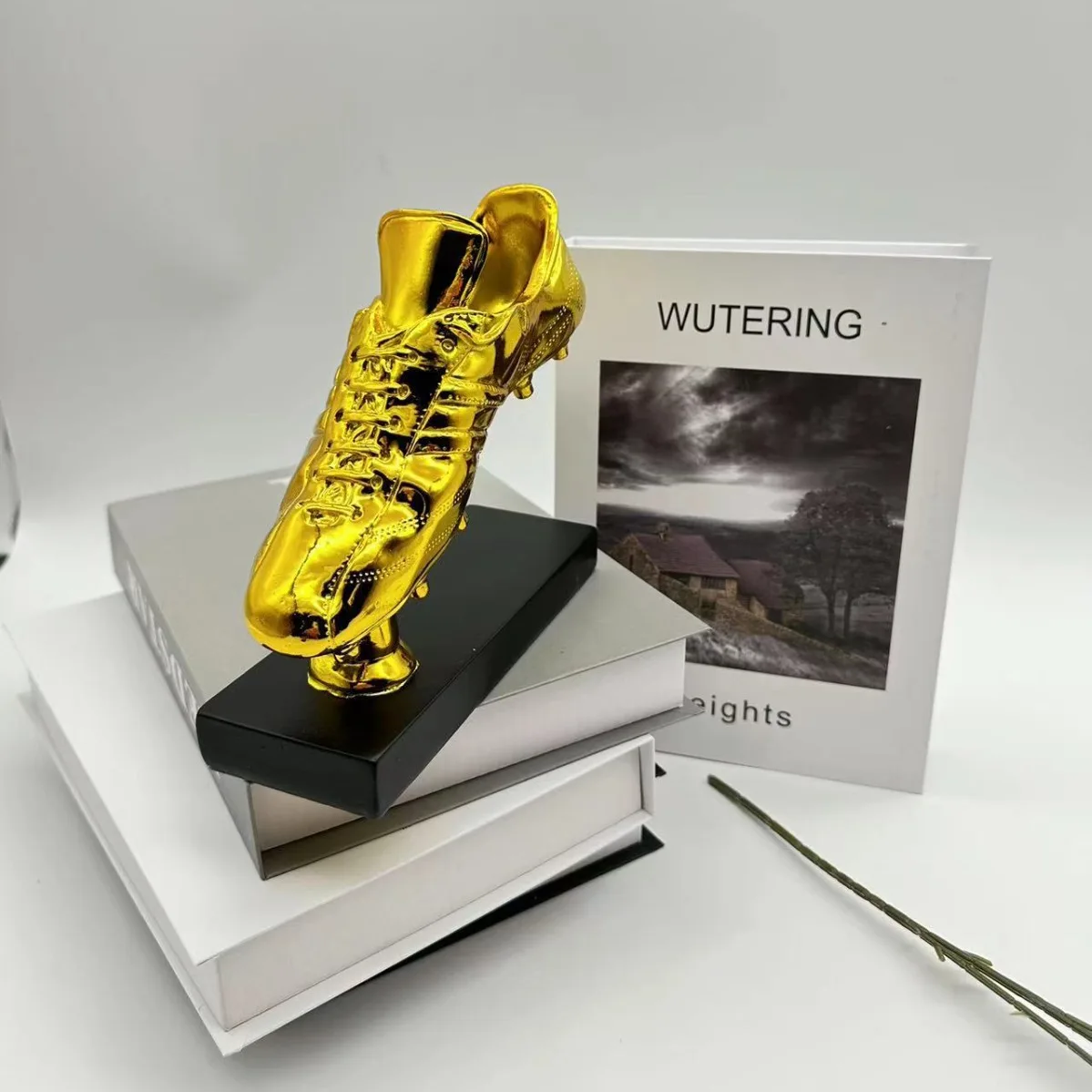 Best Shooter Golden Boot Award Resin Charms Football Match Soccer Fans Souvenir GOLD Plating Shoe Trophy Gift Home Office Decor
