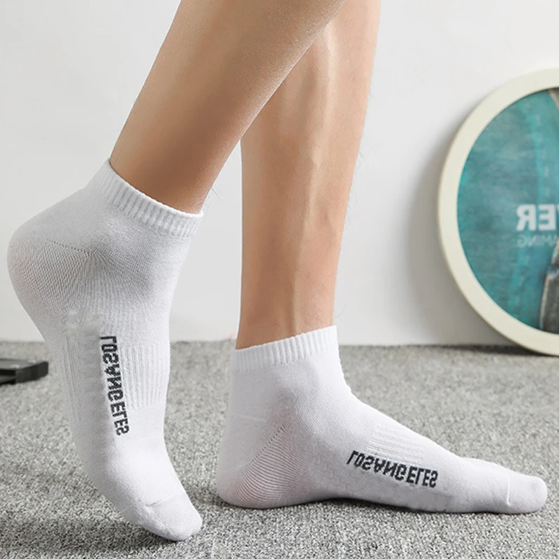 4 Pairs Hip Hop Short Socks Men Women Cotton Skateboard Ankle Socks Fashion Letter Gifts Couple Sports Breathable Low Cut Socks