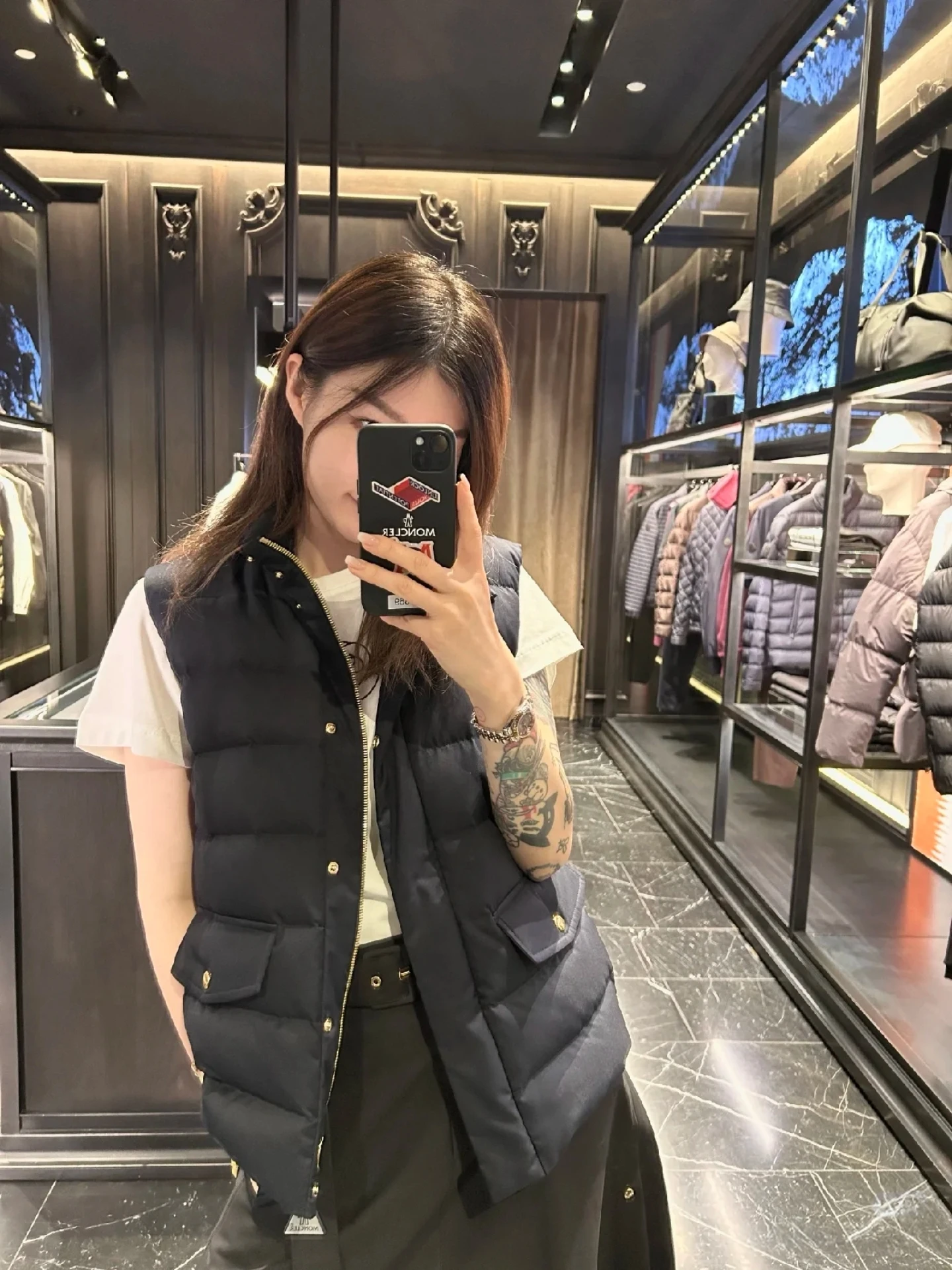 

Loose Straight Cut Stand Collar down Vest Women's Warm Shoulder Pad Jacket Thickened European Style Fashionable Thermal Design