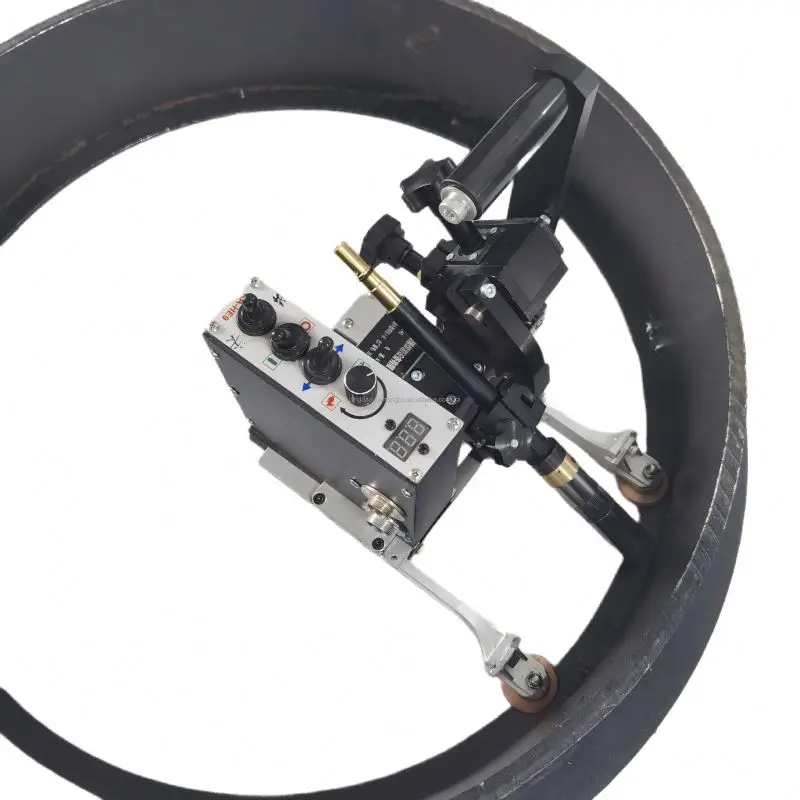 New Horizontal Fillet and Longitudinal Seam Welding Robot for Tractor CO2 Four-Wheel Drive Double Sided Welding Machine
