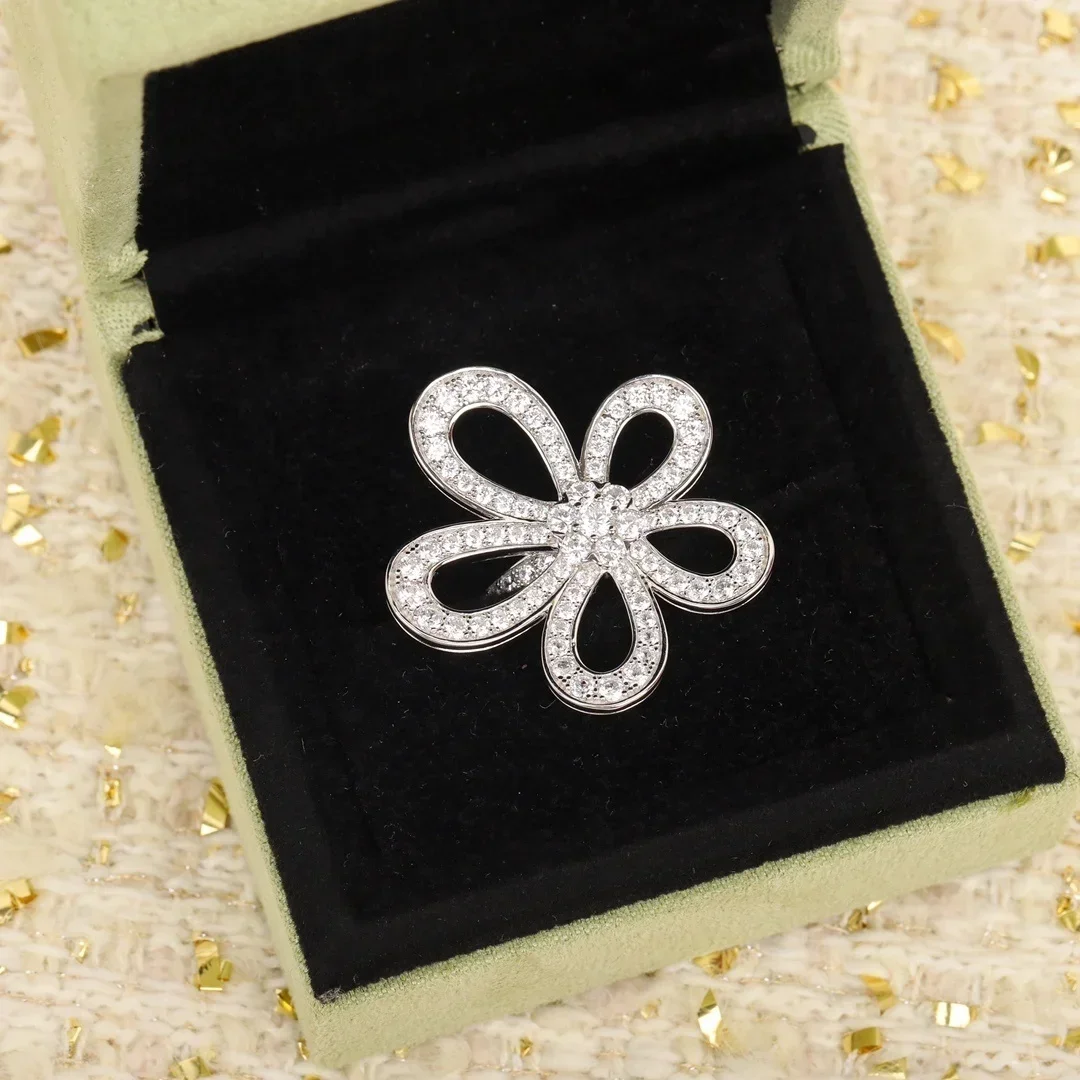 

Fine Brand Silver Platinum Large Flower Luxury Diamonds Ring Women Top Quality Charms Famous Designer Jewelry Boutique