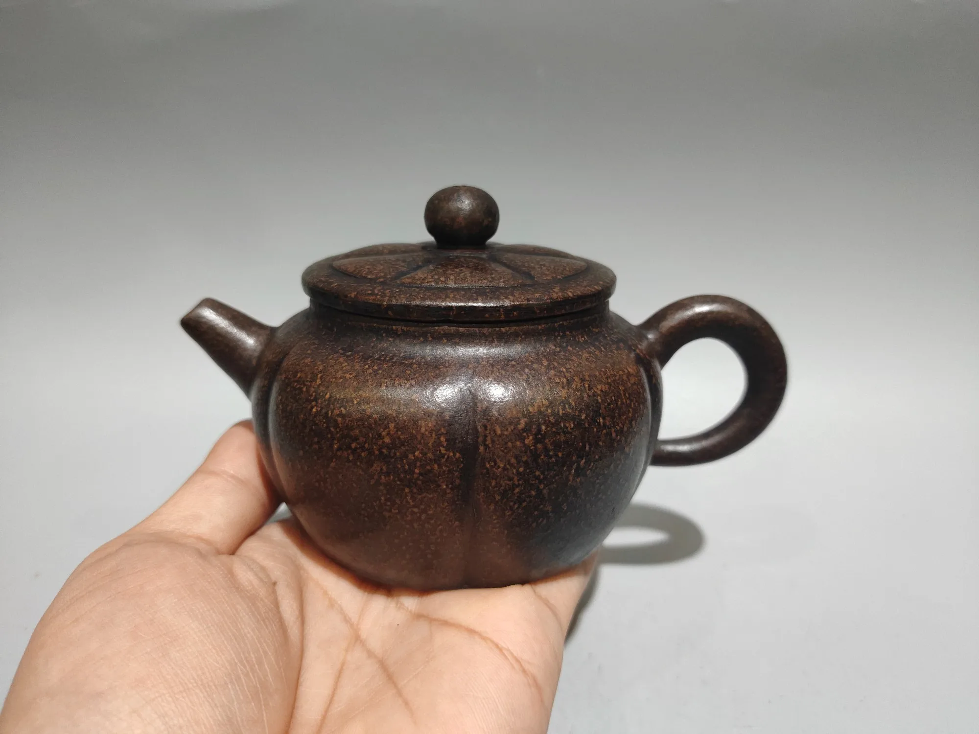 Yixing Purple Clay Teapot Ancient copper sand mud Petal pot Antique colored teapot Kettle Teapot Amass wealth